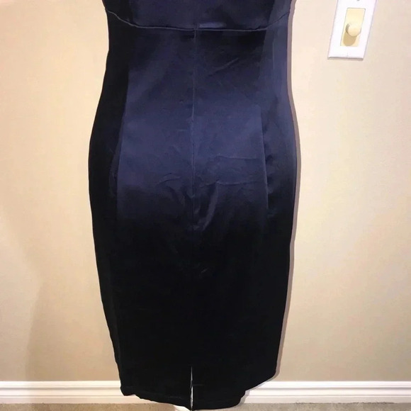Calvin Klein Elegant Blue Satiny Deep V-Neckline Sleeveless Dress - Picture 9 of 10